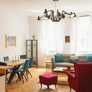 https://tcf-home-modern-apartments-2.krakowhotelspoland.com